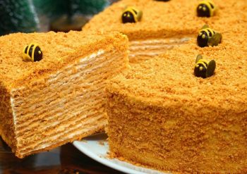 Honey cake